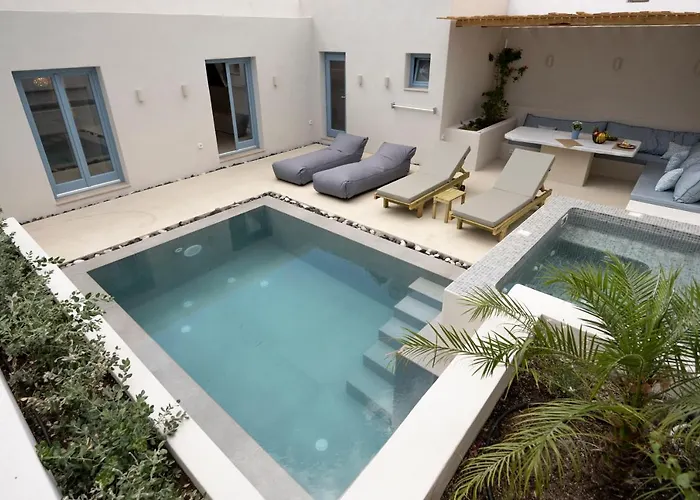 Tholaki Luxury Home