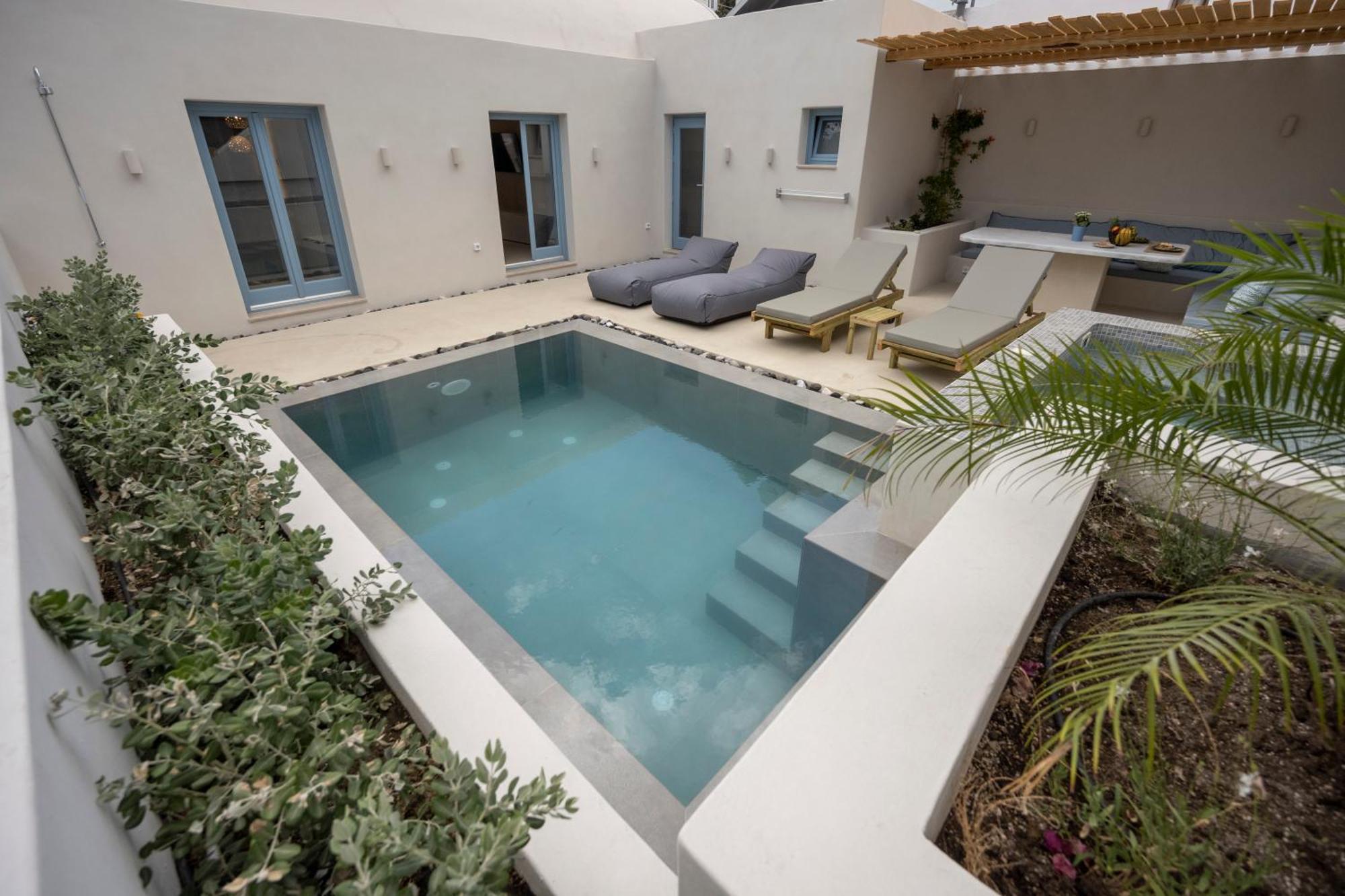 Tholaki Luxury